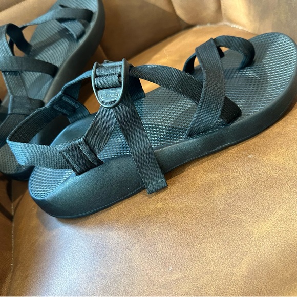 Chacos Mens size 13 - Picture 5 of 7